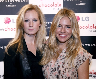 SAvannah and Sienna Miller (l-r), 2009 2